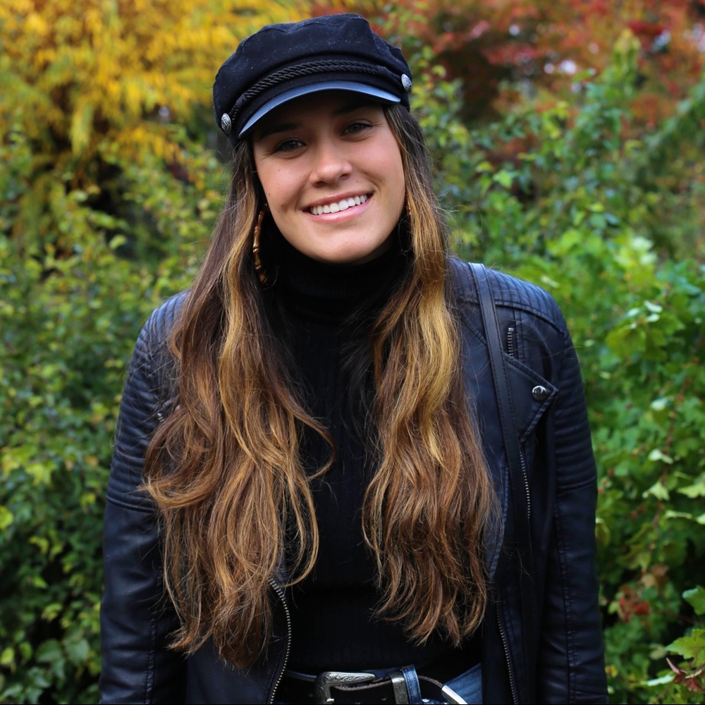 Meet your Posher, Gabriela